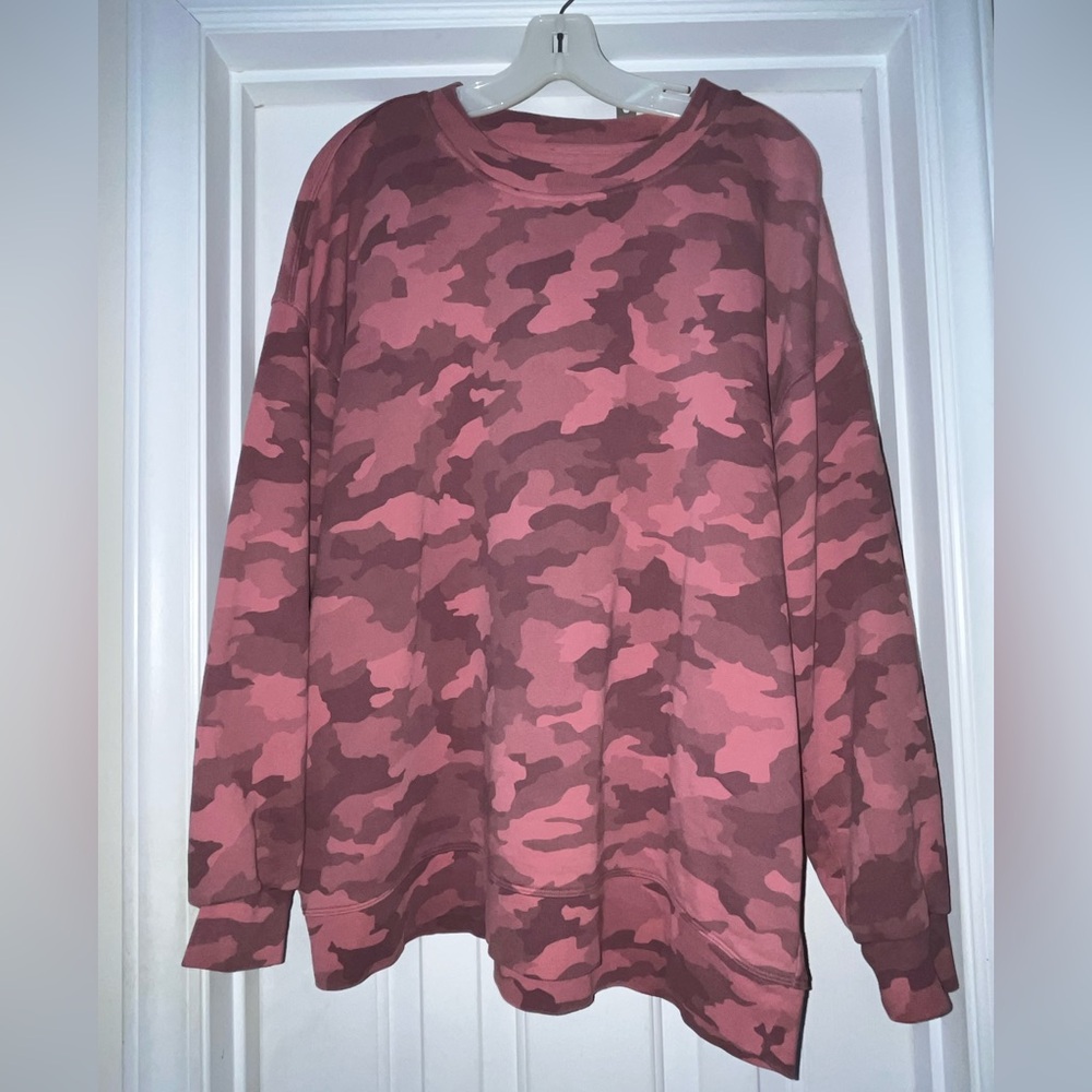 🍋LIKE NEW Lululemon Perfectly Oversized Crew - Camo Brier Rose Multi - Sz 10 (?)